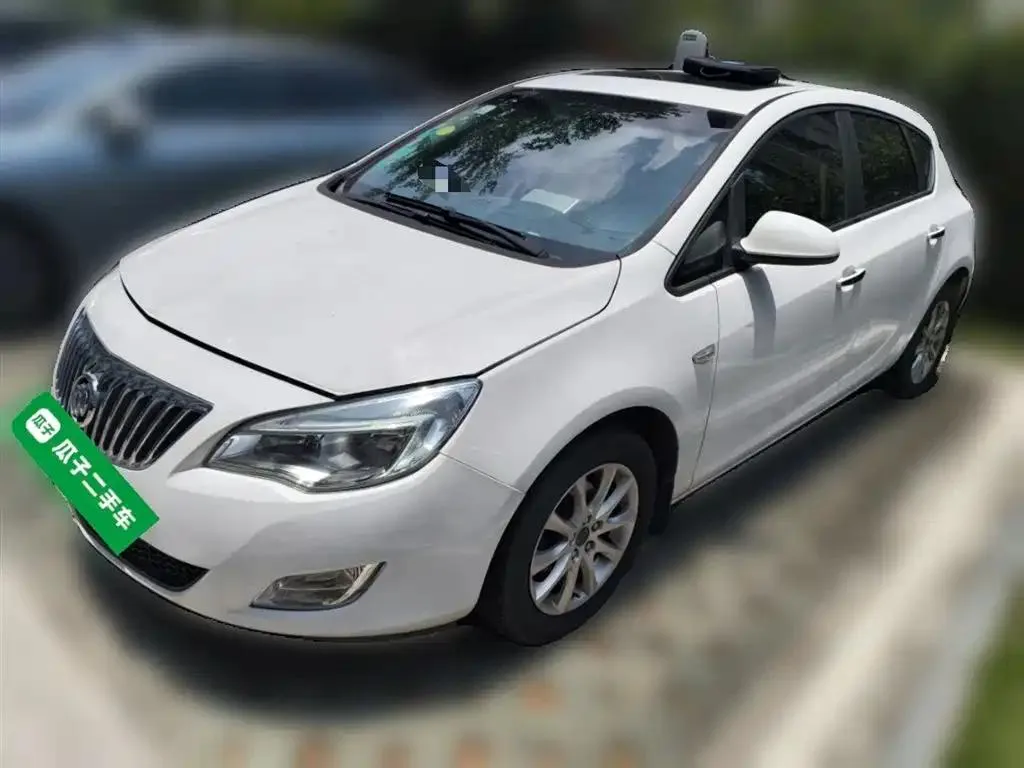 Buick Excelle GT 2013 Excelle XT 1.6L Automatic Fashion Edition — photo 1