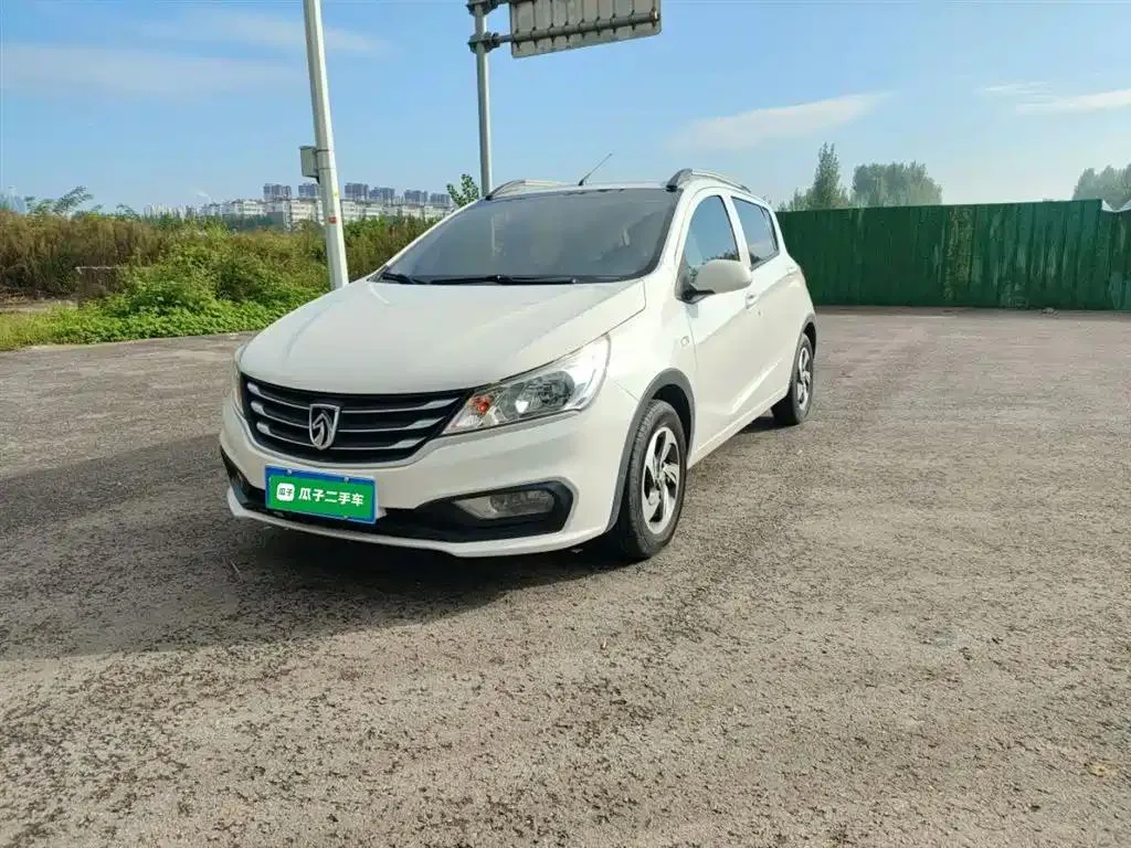 Baojun Baojun 310 — Blanco