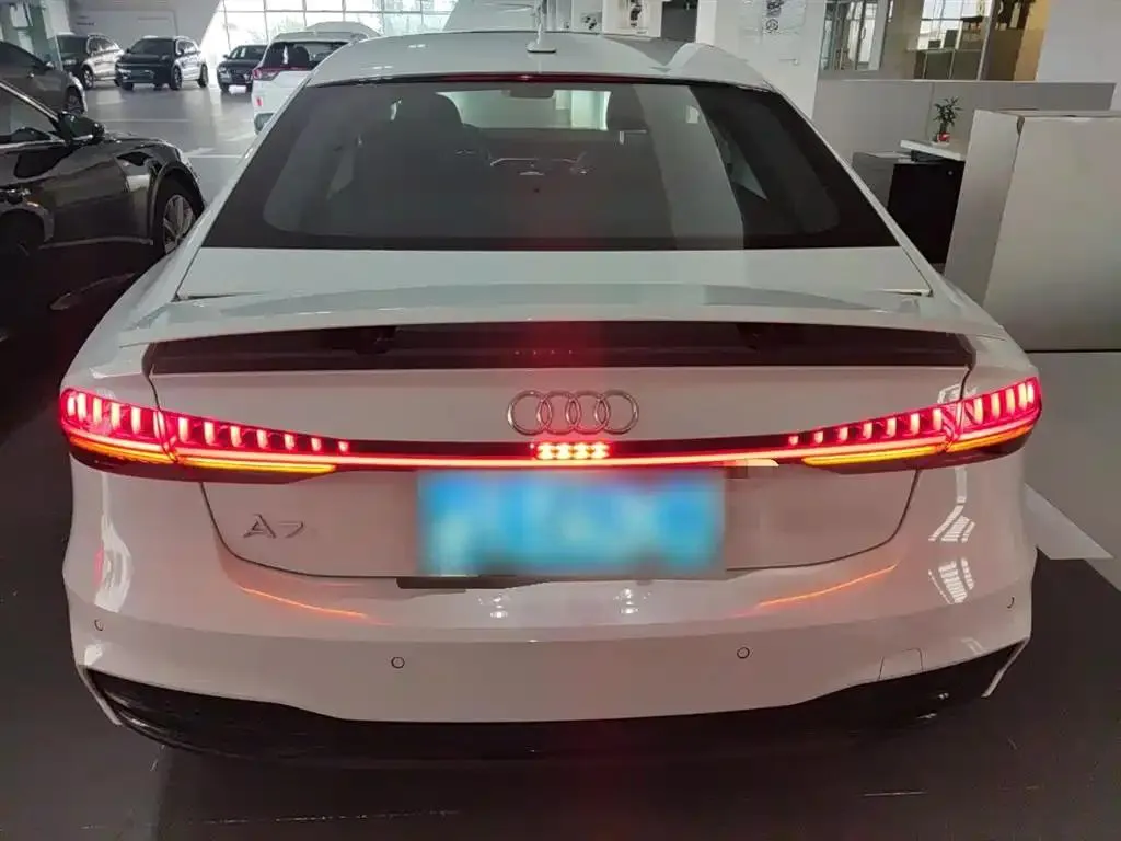 Audi A7 A7 2023 45 TFSI Premium Edition — عرض الصورة 6