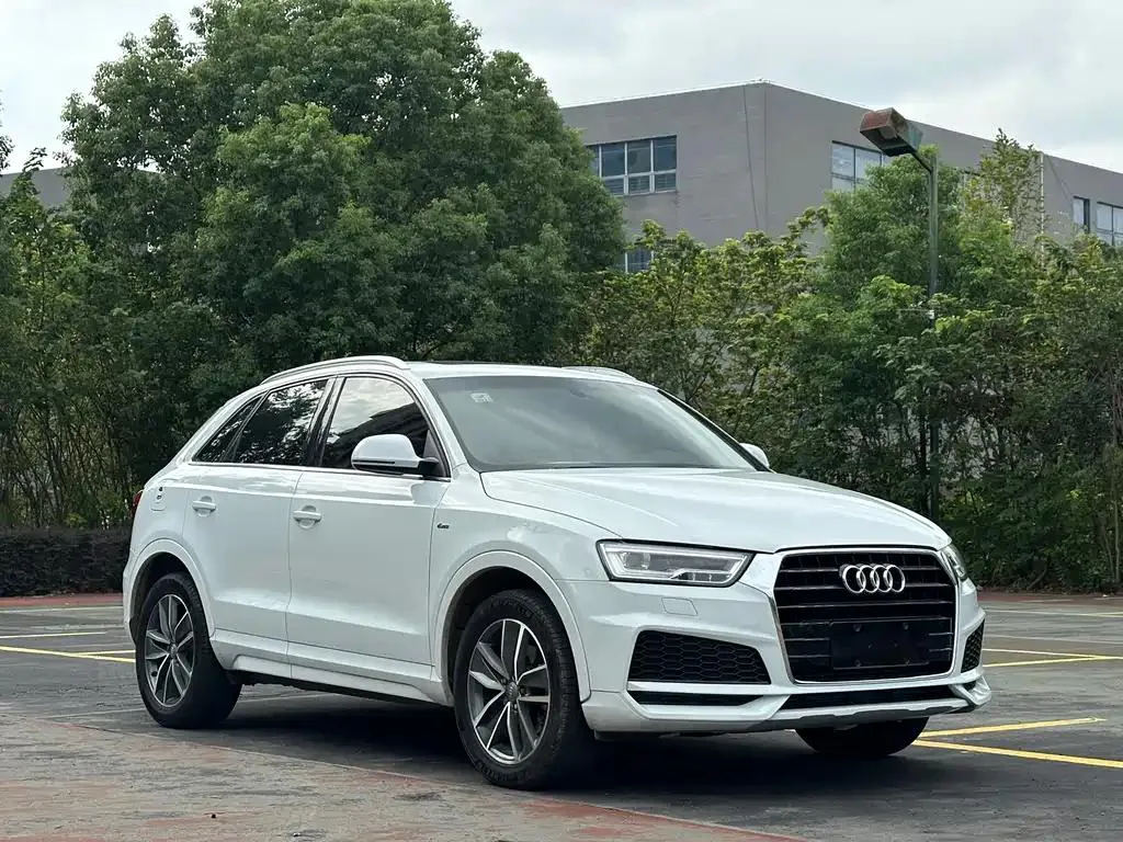 Audi Q3 Q3 2018 30th Anniversary Model 35 TFSI Sports — View photo 4