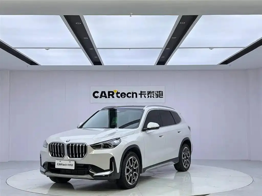 BMW BMW X1 — White