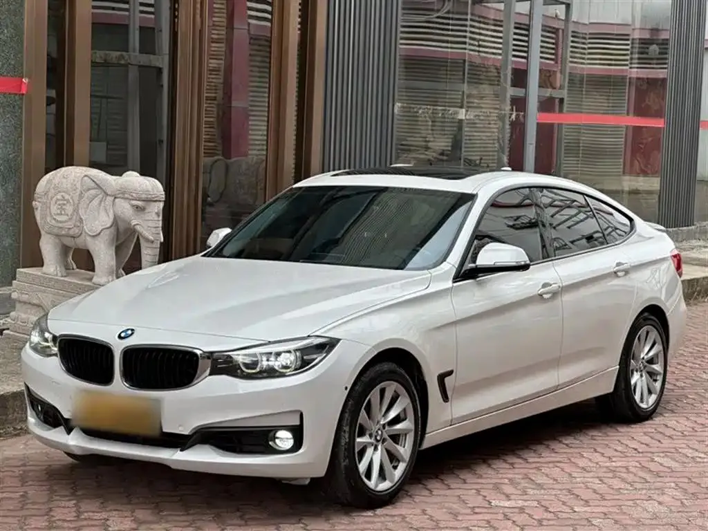 BMW 3 Series 3 Series GT 2018 320i Fashion Edition — photo 1