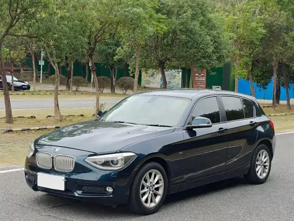BMW 1 Series 1 Series (Imported) 2013 Model 116i Urban Edition — photo 1