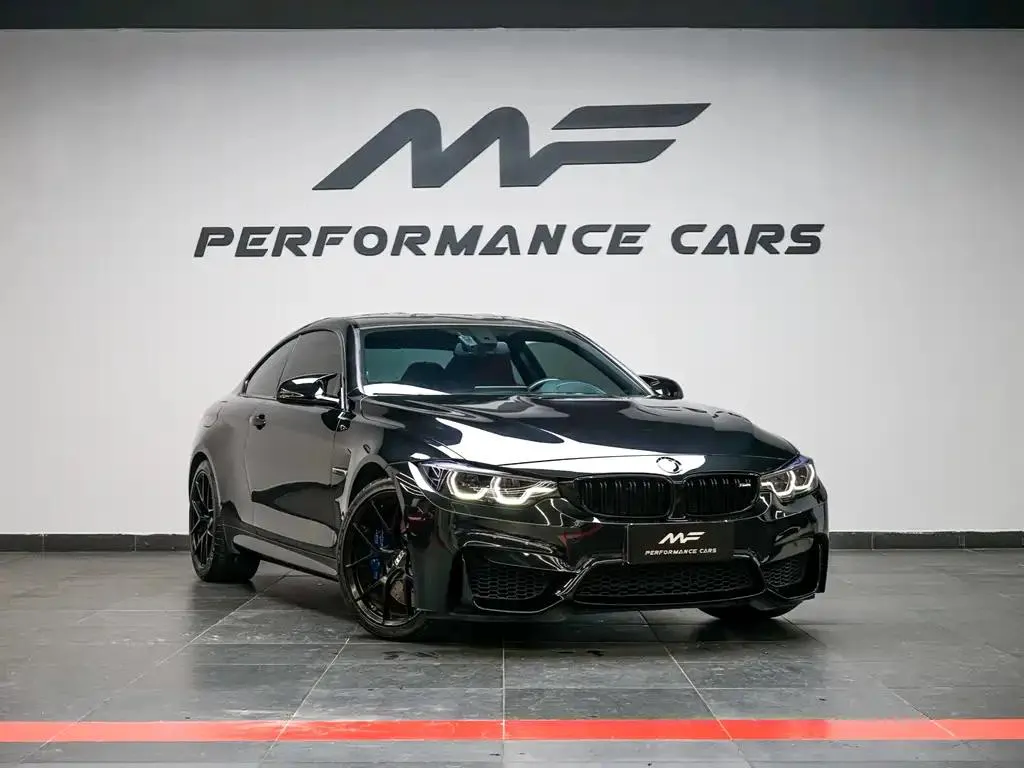 BMW BMW M4 — Black