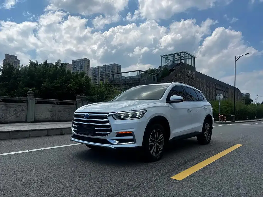 BYD Song Pro Song Pro 2021 1.5T Automatic Luxury Edition — photo 1