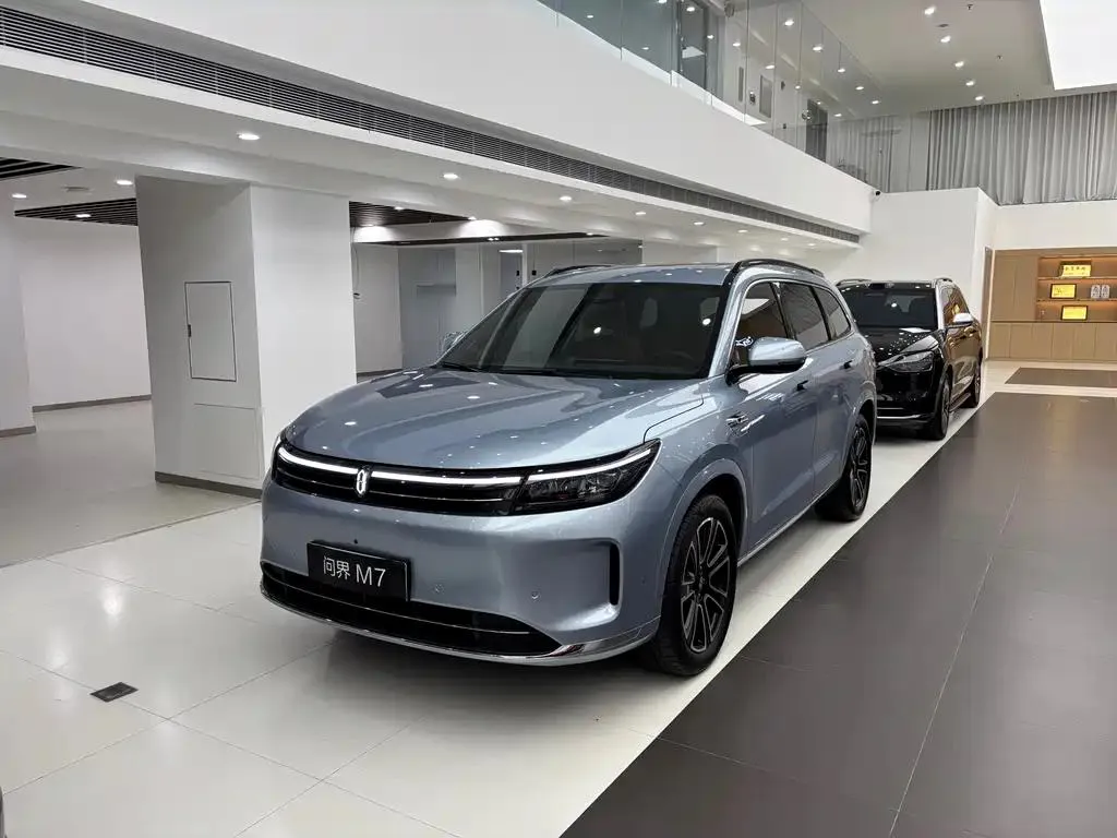 AITO AITO M7 — أزرق