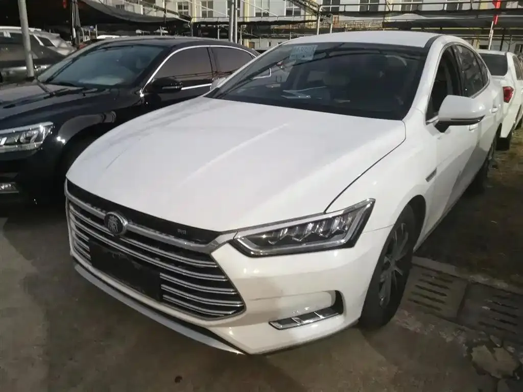 BYD BYD Qin Pro — White