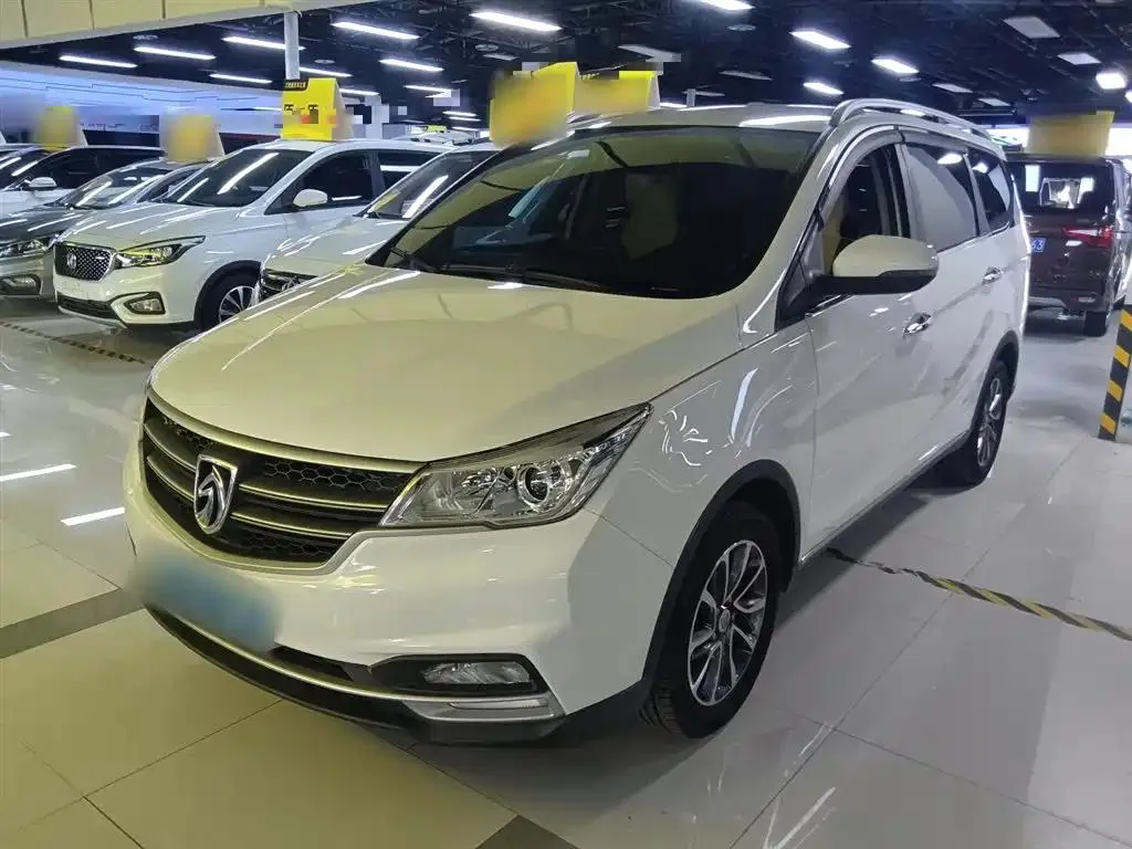 Baojun 730 730 2019 1.5L Manual Fashion 7 Seater National VI — photo 1