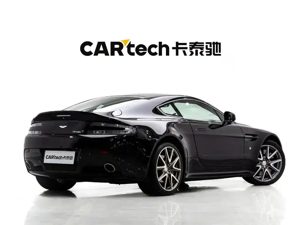 Aston Martin V8 V8 Vantage 2012 4.7LS Coupe — Ver foto 4