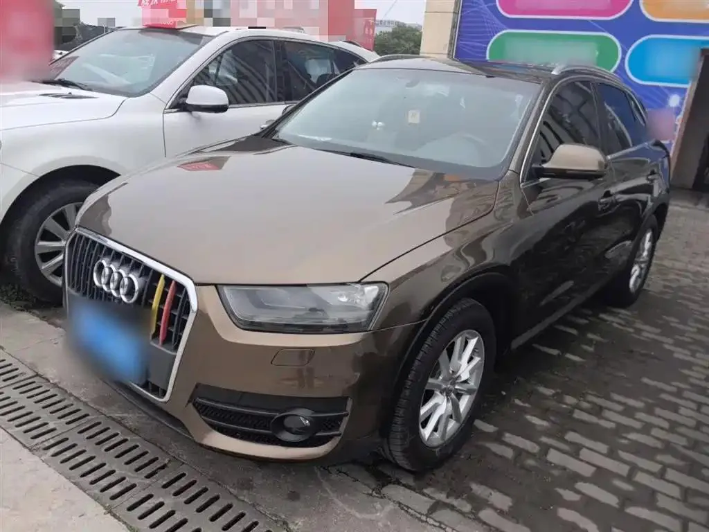 Audi Q3 Q3 2015 35 TFSI Millionth Anniversary Comfort Edition — عرض الصورة 2