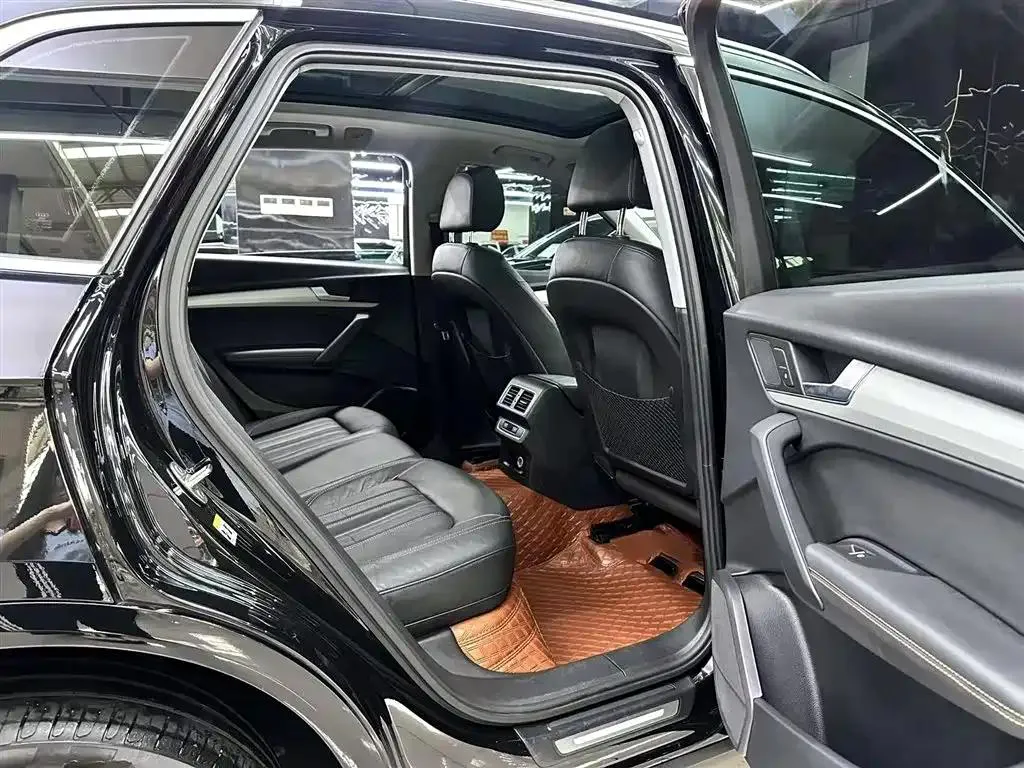 Audi Q5L Q5L 2020 facelift 40 TFSI Rongxiang Progressive Edition — عرض الصورة 2