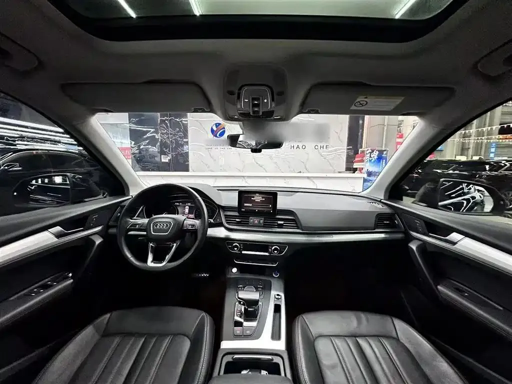Audi Q5L Q5L 2020 facelift 40 TFSI Rongxiang Progressive Edition — عرض الصورة 6