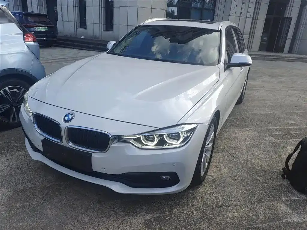 BMW 3 Series 3 Series (Imported) 2016 320i Fashion Travel Edition — photo 1