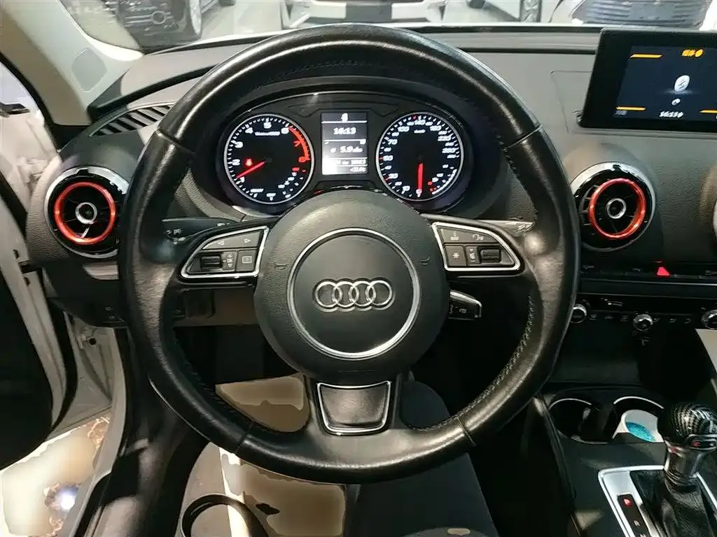 Audi A3 A3 2016 Sportback 35 TFSI Fashion Edition — عرض الصورة 3