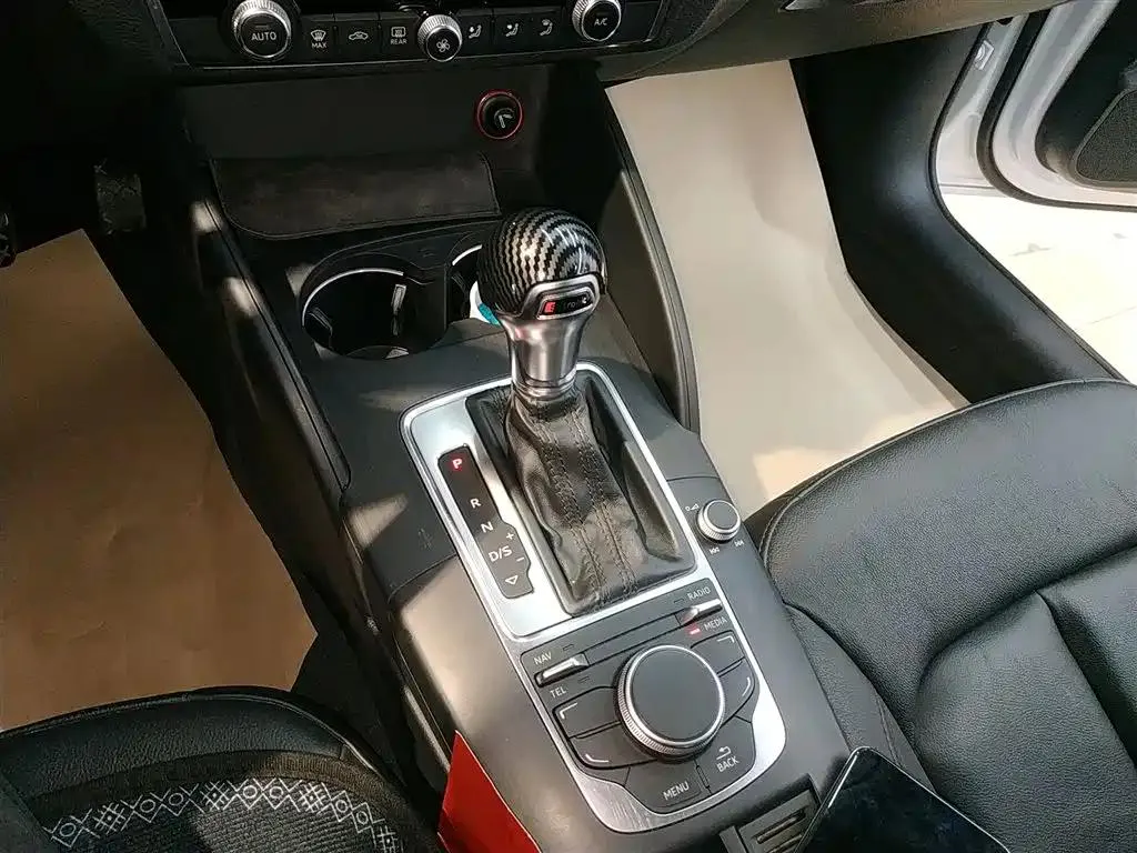 Audi A3 A3 2016 Sportback 35 TFSI Fashion Edition — عرض الصورة 6