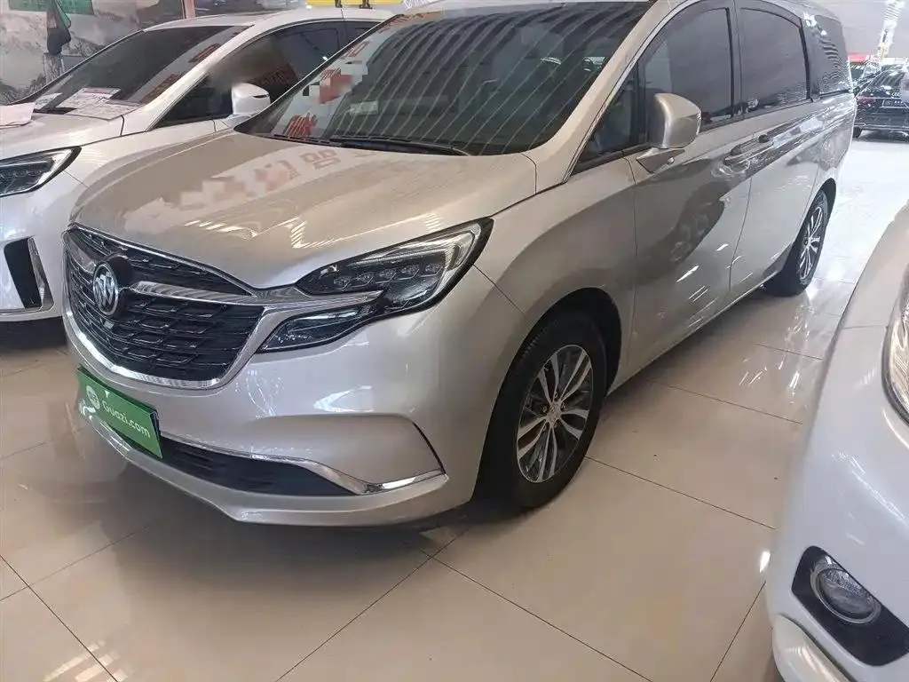 Buick Buick GL8 — Champagne