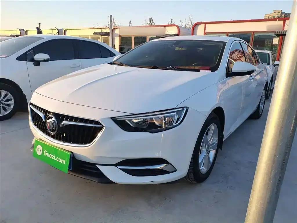 Buick Regal Regal 2019 20T Elite National V — photo 1