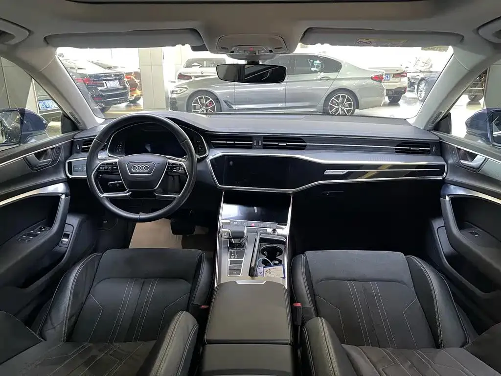Audi A7L A7L 2022 45 TFSI S-line Dream Future Edition — Ver foto 6