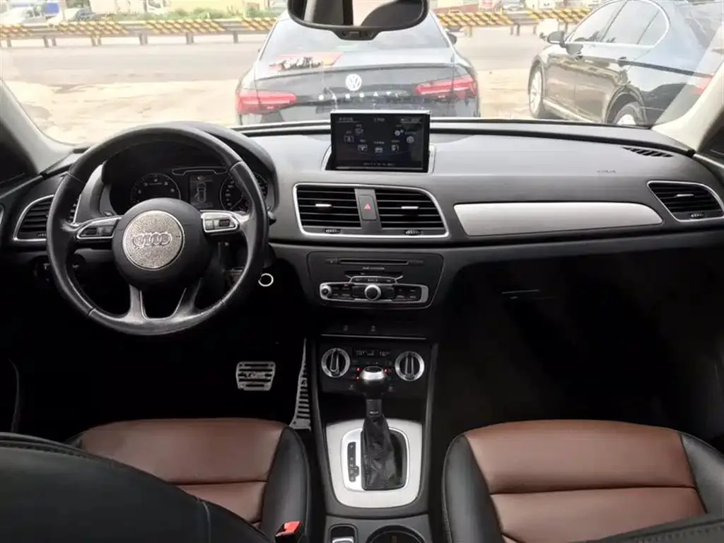 Audi Q3 Q3 2015 35 TFSI Millionth Anniversary Smart Edition — Voir la photo 2