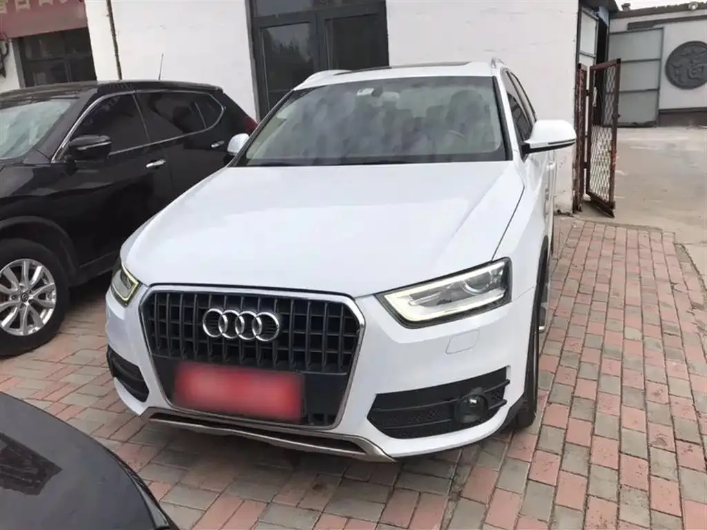 Audi Q3 Q3 2015 35 TFSI Millionth Anniversary Smart Edition — Voir la photo 6