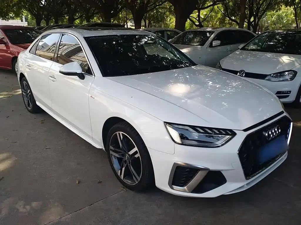 Audi A4L A4L 2020 40 TFSI Luxury Dynamic Edition — Voir la photo 4
