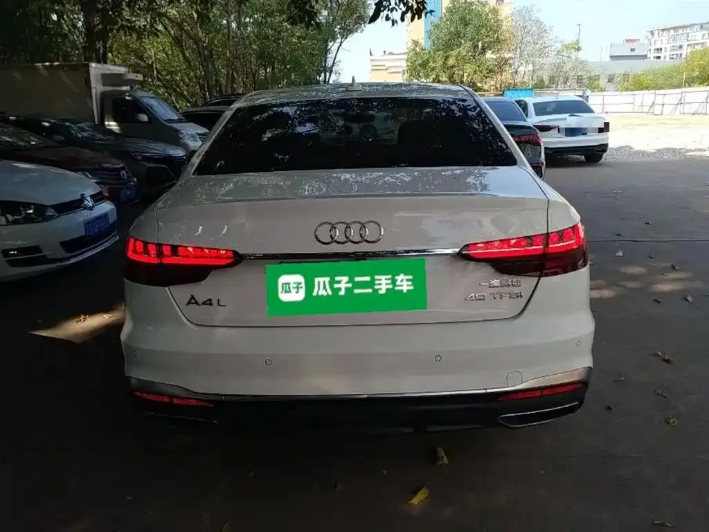 Audi A4L A4L 2020 40 TFSI Luxury Dynamic Edition — Voir la photo 6