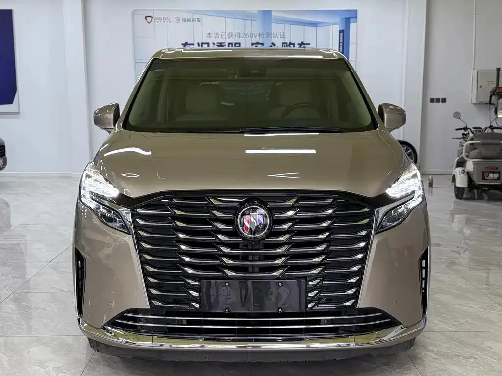 Buick GL8 GL8 2023 ES Lu Zun Flagship Model — photo 1