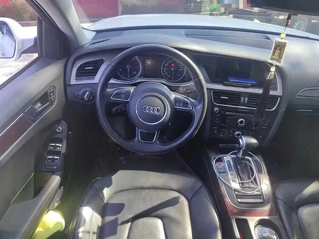 Audi A4L A4L 2013 35 TFSI Automatic Comfort Edition — View photo 3