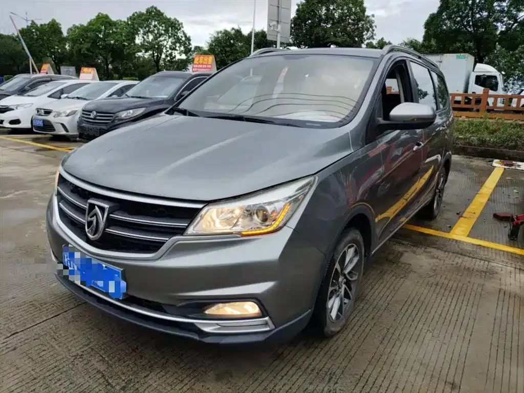 Baojun 730 730 2019 1.5T CVT Fashion 7-seater National V — photo 1
