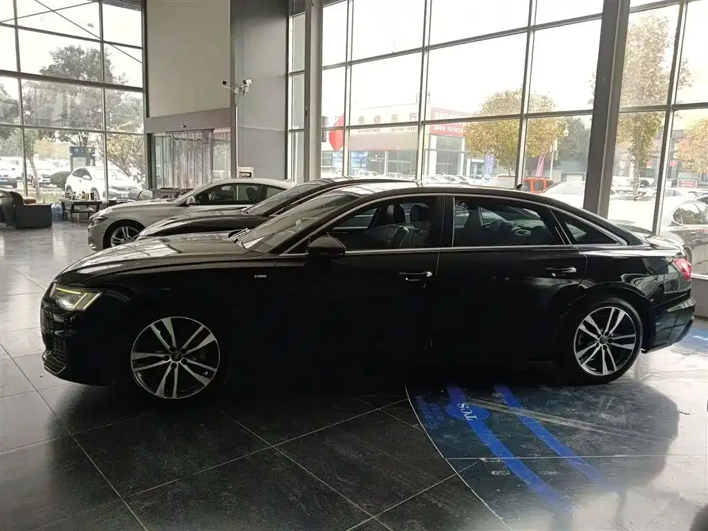 Audi A6L A6L 2019 45 TFSI Selected Dynamic Edition — Voir la photo 5