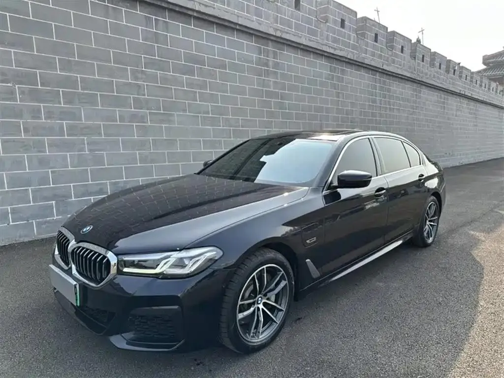 BMW 5 Series 5 Series New Energy 2022 Model 535Le Pioneer Edition M Sports Package — photo 1