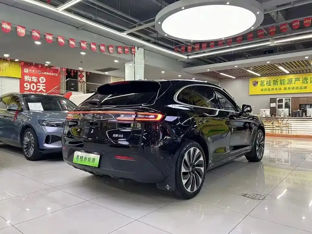 AITO M5 M5 2022 Extended Range 4WD Ultimate Edition — Voir la photo 6
