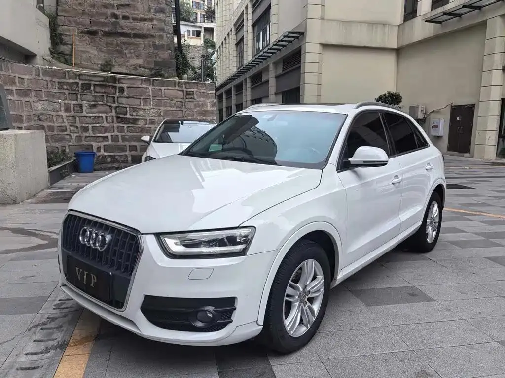Audi Q3 Q3 2015 35 TFSI Comfort Edition — photo 1