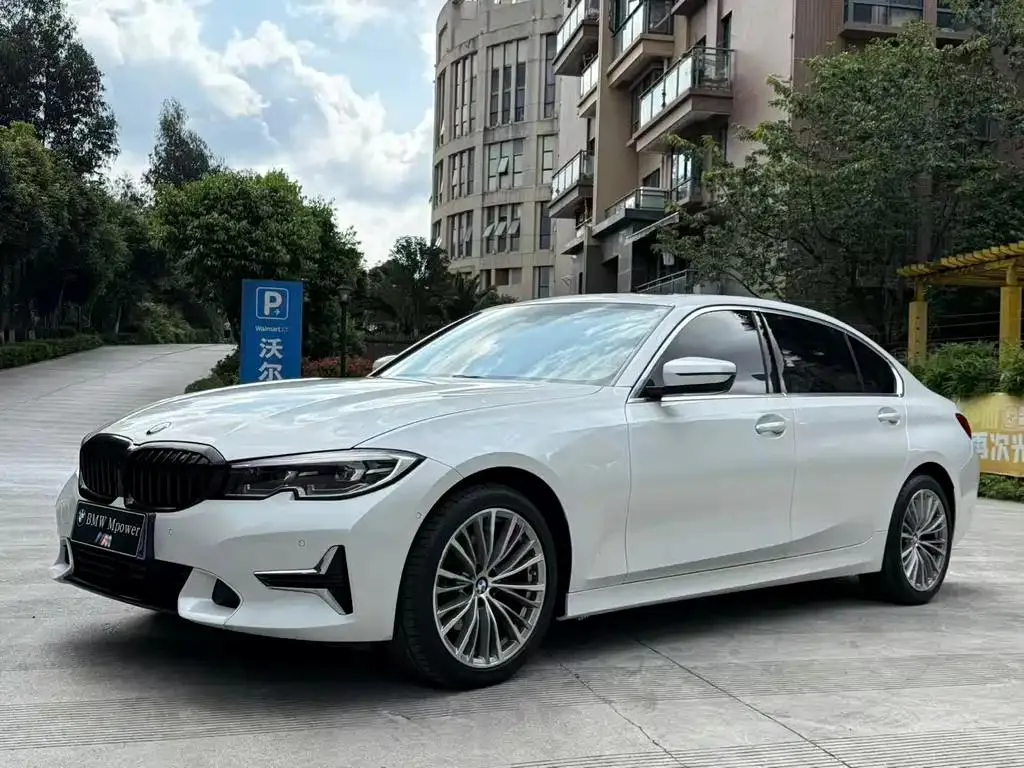 BMW BMW 3 Series — Белый