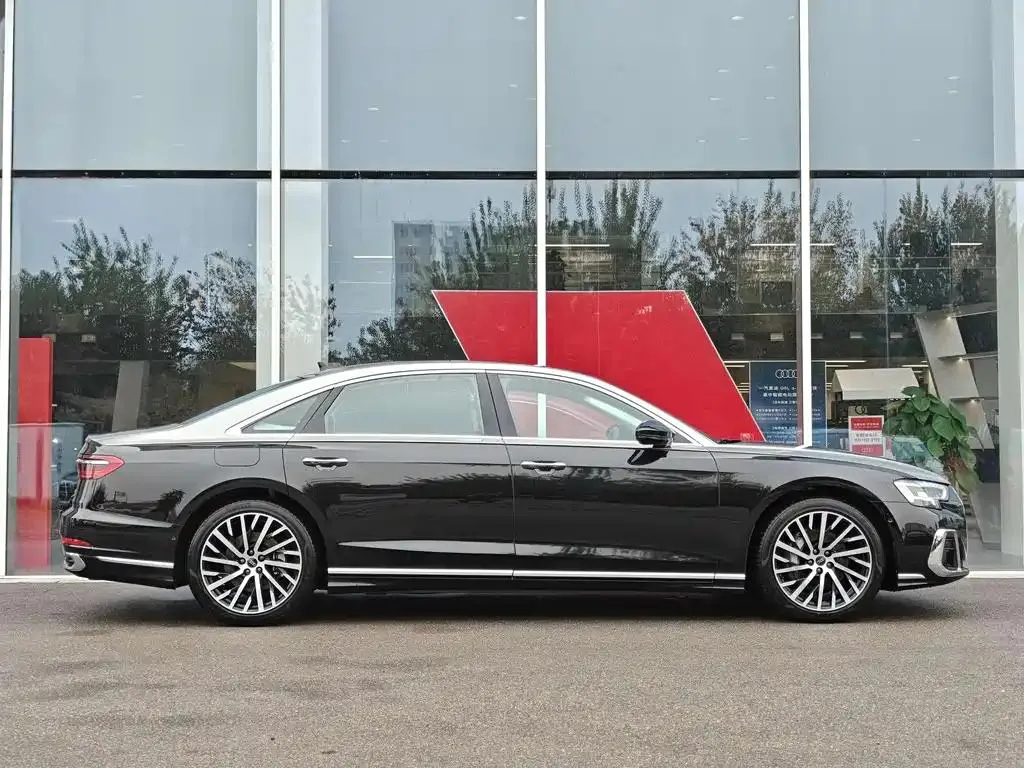 Audi A8 A8 2024 A8L 50 TFSI quattro Premium Edition — عرض الصورة 3