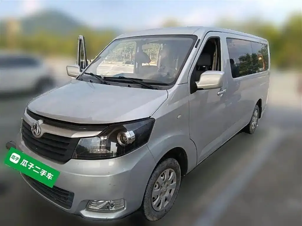 Changan Kaicene Changan Ruixing M90 2021 2.0L Standard Flat Top Hatchback 6 Seater LJ481Q6 — photo 1