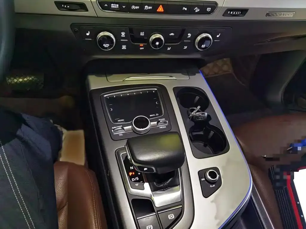 Audi Q7 Q7 2018 40 TFSI Comfort Edition — Ver foto 6