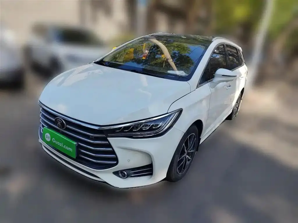 BYD Song MAX Song MAX 2017 1.5T Automatic Intelligent Link Premium 7 Seaters — photo 1
