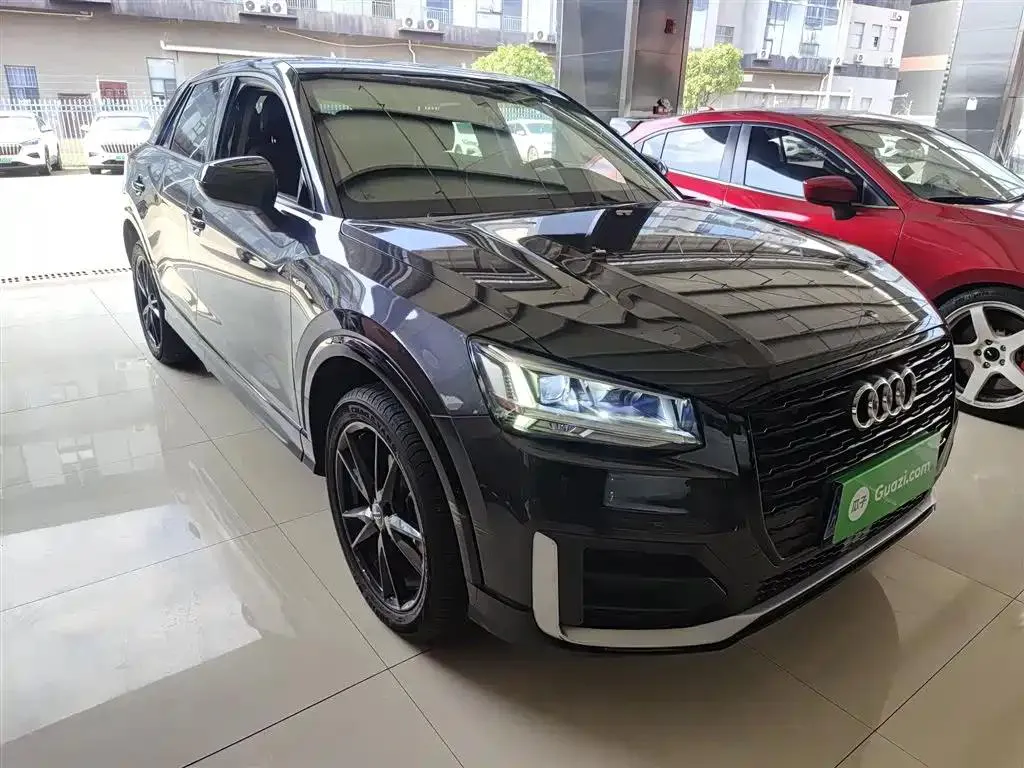 Audi Q2L Q2L 2018 35 TFSI Launch Exclusive Edition National V — Voir la photo 4
