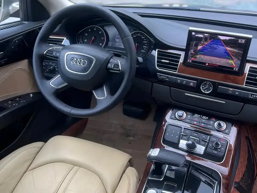 Audi A8 A8 2011 A8L 3.0 TFSI quattro luxury model (213kW) — Voir la photo 3