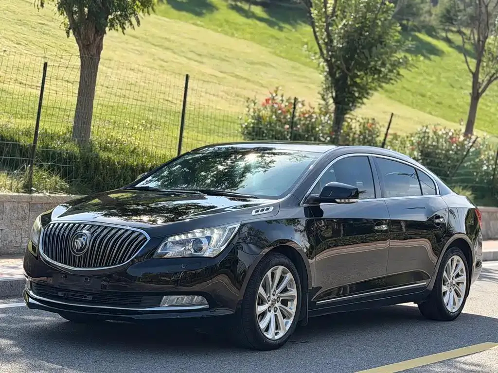 Buick LaCrosse LaCrosse 2013 3.0L SIDI V6 Intelligent Flagship Edition — photo 1