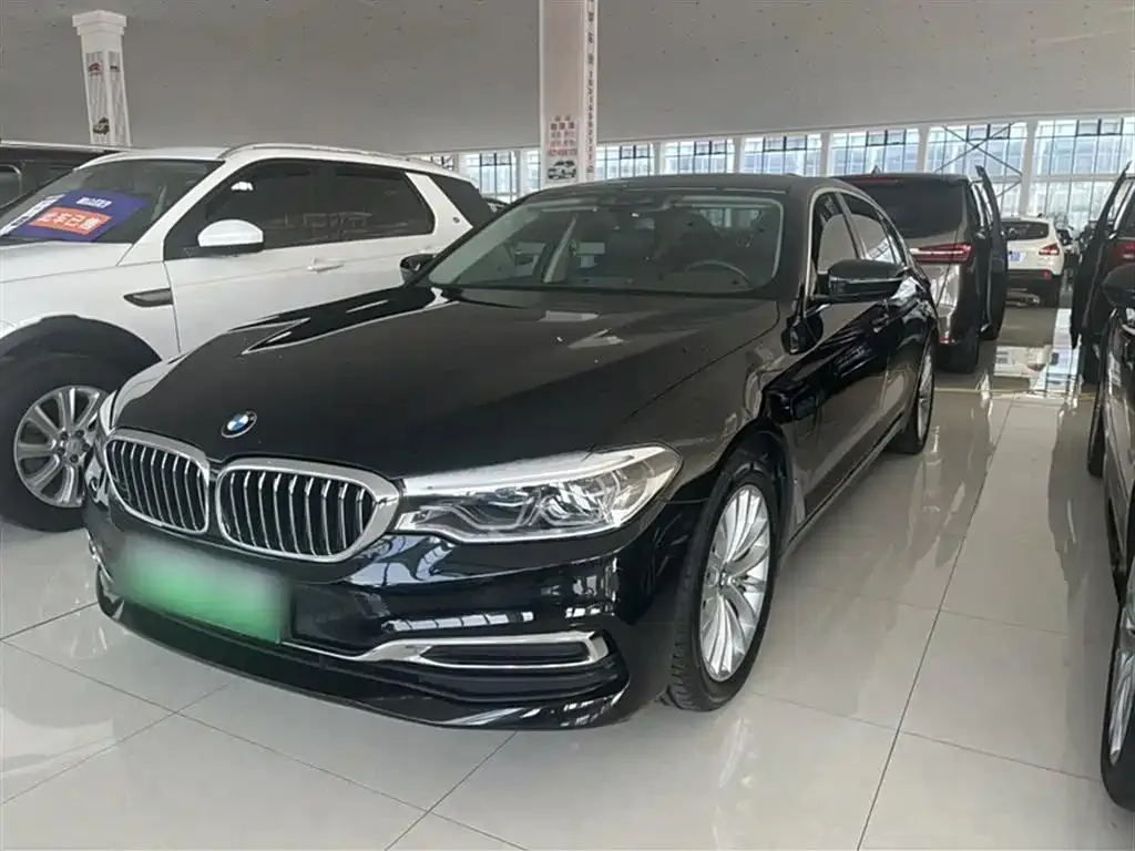 BMW BMW 5 Series — Black