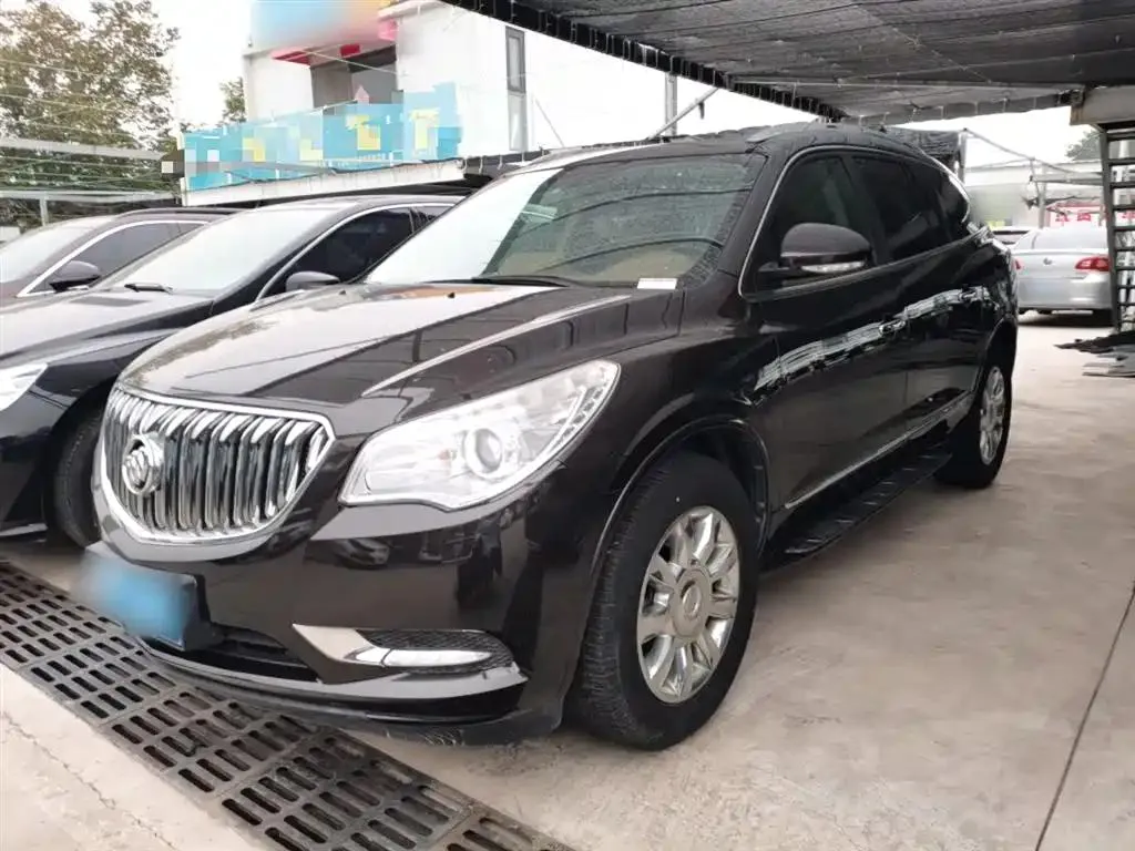 Buick Buick Enclave — Champagne