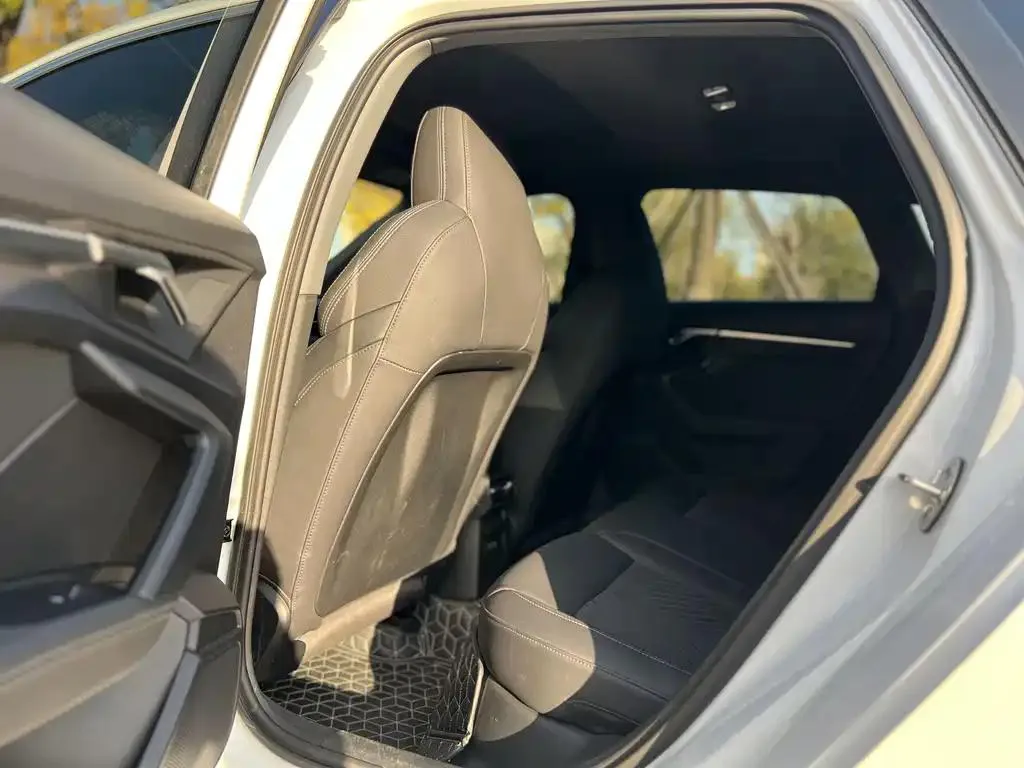 Audi A3 A3 2022 Sportback 35 TFSI Stylish and Sporty — Ver foto 4