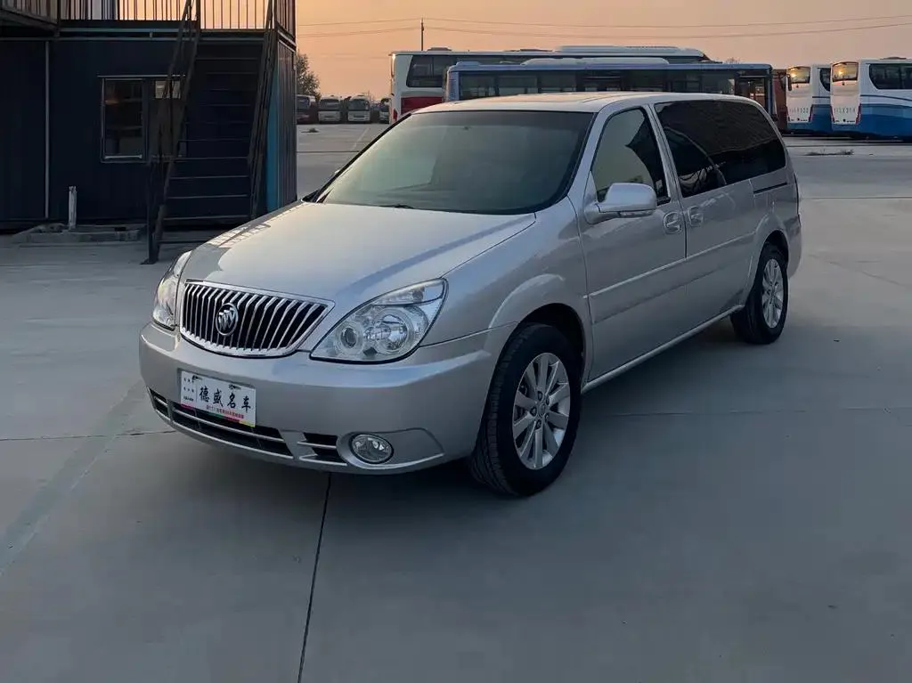 Buick GL8 GL8 2014 2.4L Executive Edition — photo 1