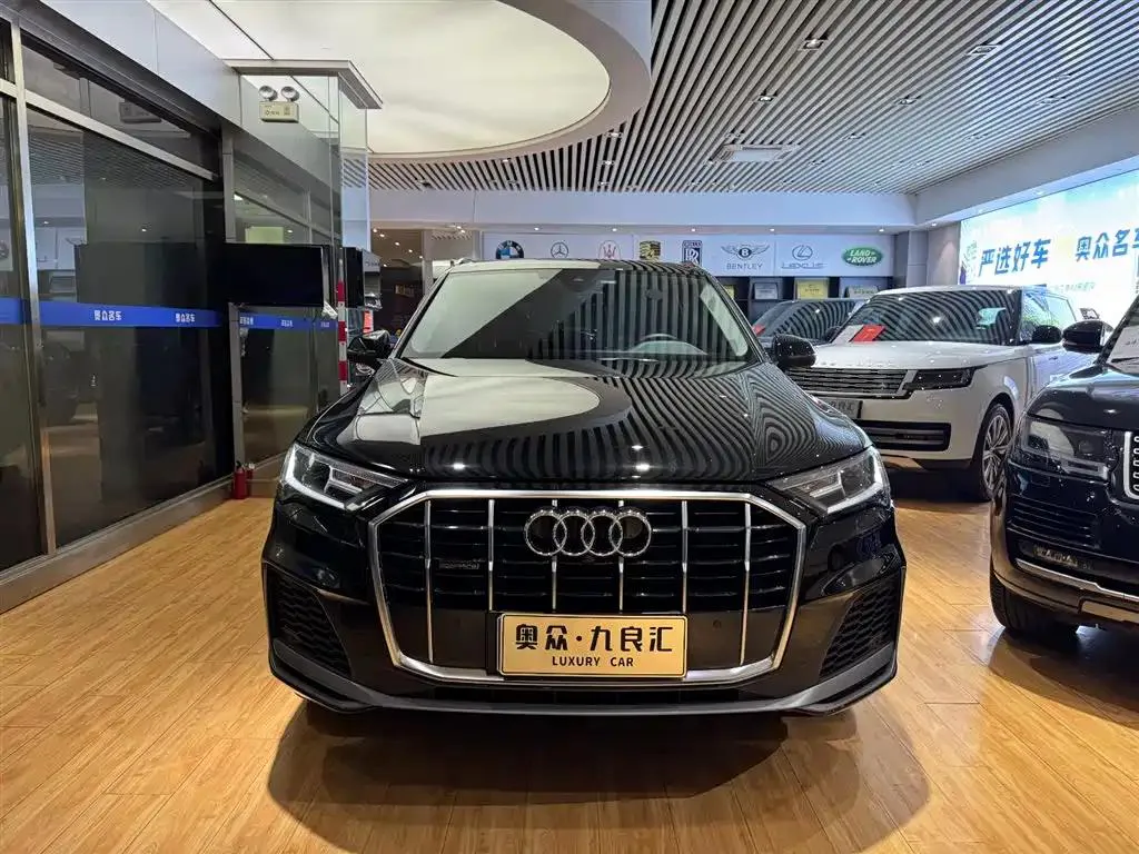 Audi Q7 Q7 2023 55 TFSI quattro S line sports model — Ver foto 2