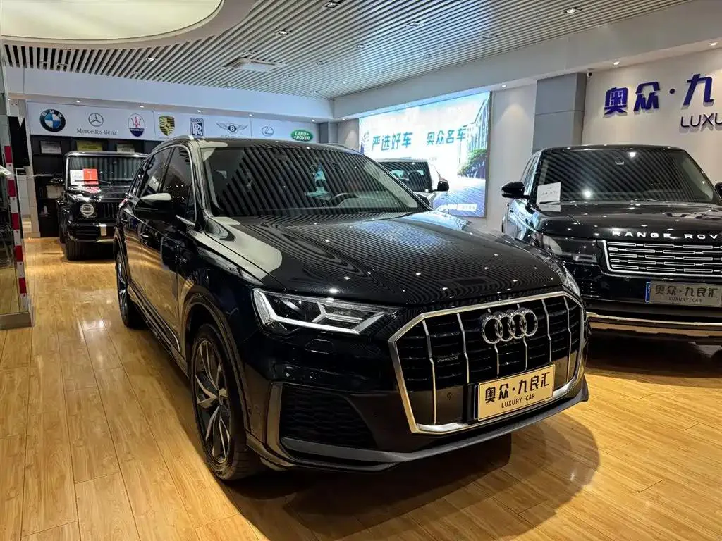 Audi Q7 Q7 2023 55 TFSI quattro S line sports model — Ver foto 3