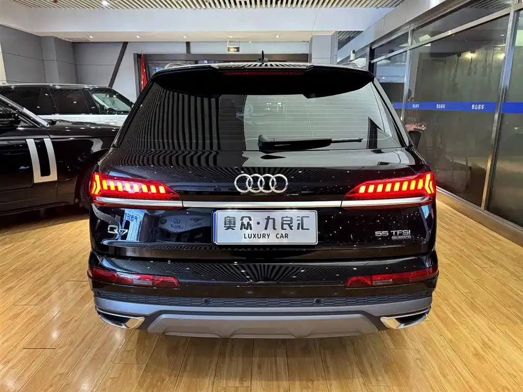 Audi Q7 Q7 2023 55 TFSI quattro S line sports model — Ver foto 5