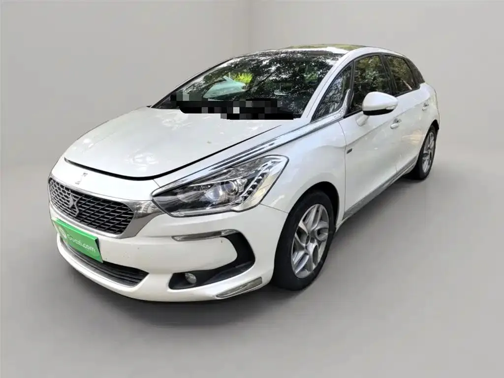 DS 5 5 2015 1.6T Elegant Edition THP160 — photo 1