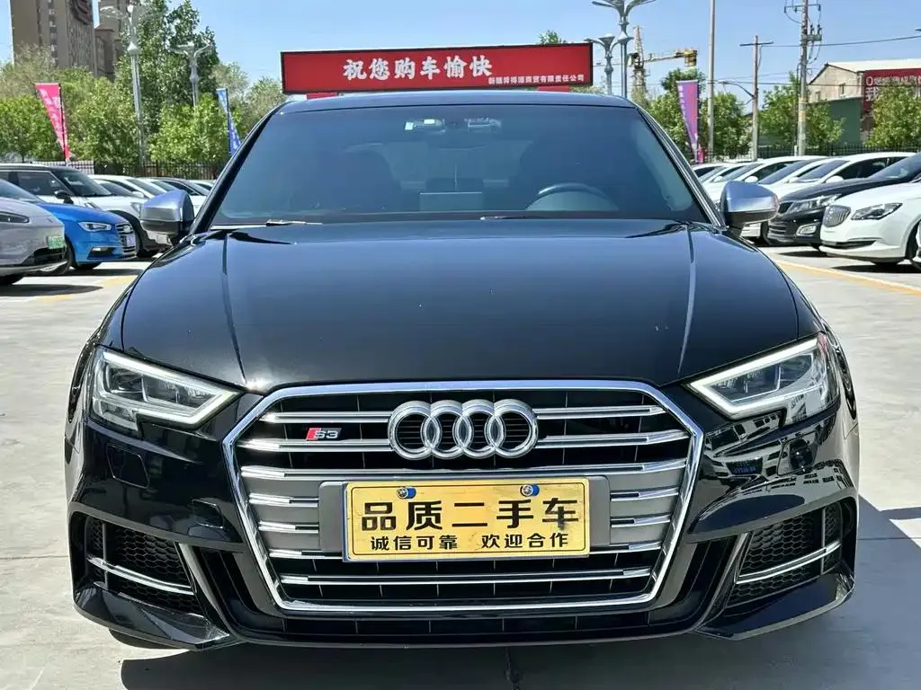 Audi Audi S3 — Negro